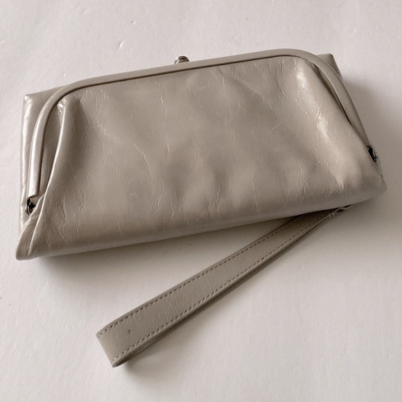HOBO LAUREN LEATHER WRISTLET GRAY NWOT - Picture 3 of 13